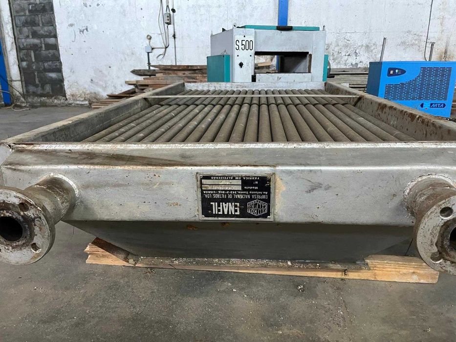 Diversas máquinas para a indústria da madeira