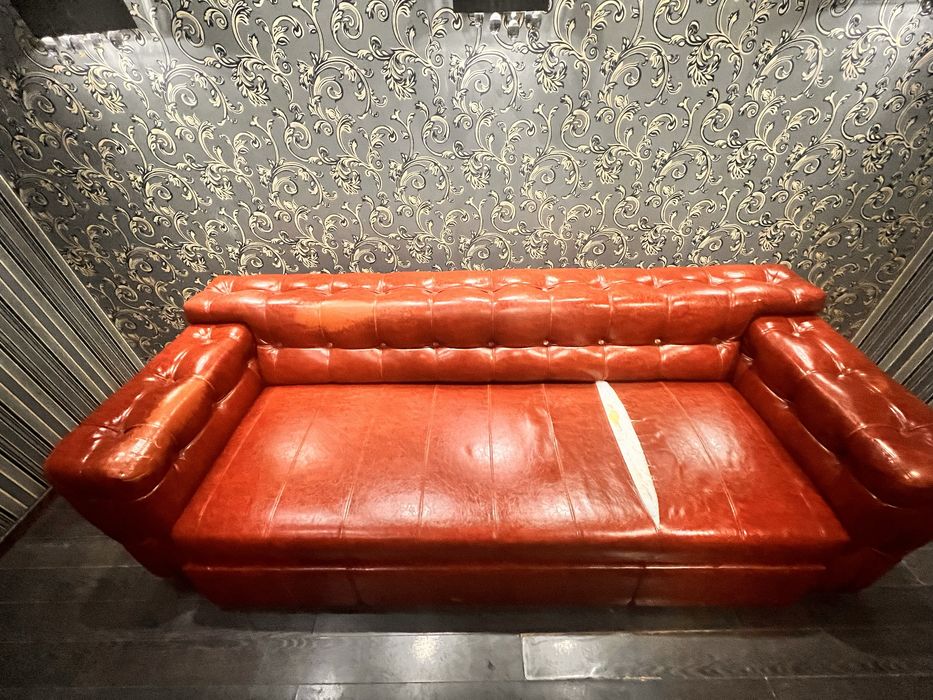Продам диван з кожзама
