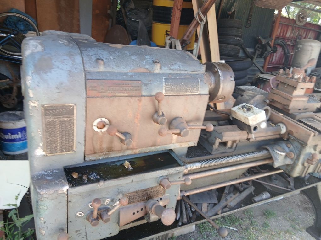 Torno mecânico marca Selva