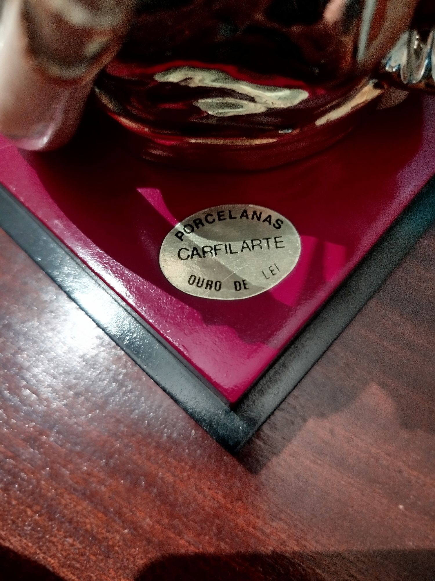 Busto Feminino Vintage em Porcelana e Ouro - Marca Carfilarte