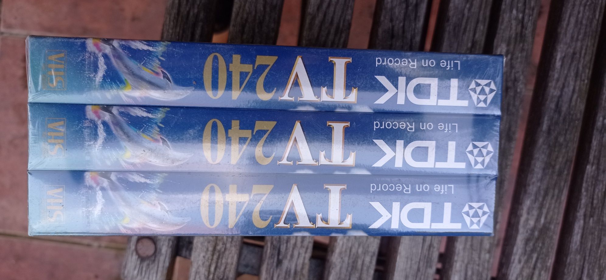 Nowe kasety VHS TDK 240