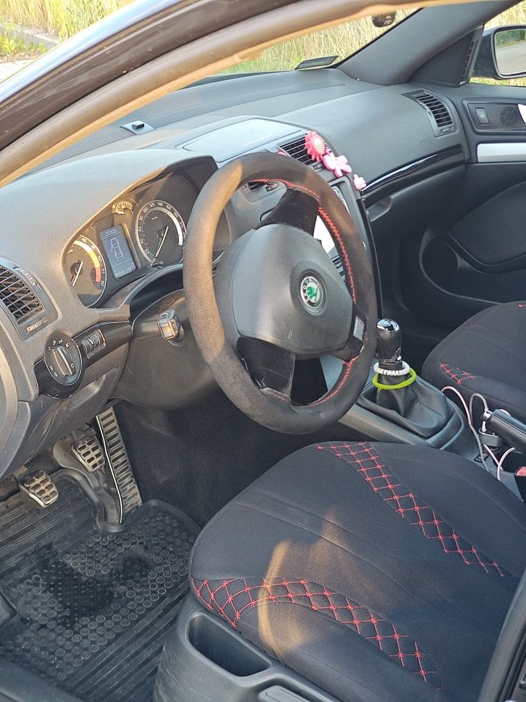 Skoda Octavia 2 kombi RS 2.0 tdi 200hp