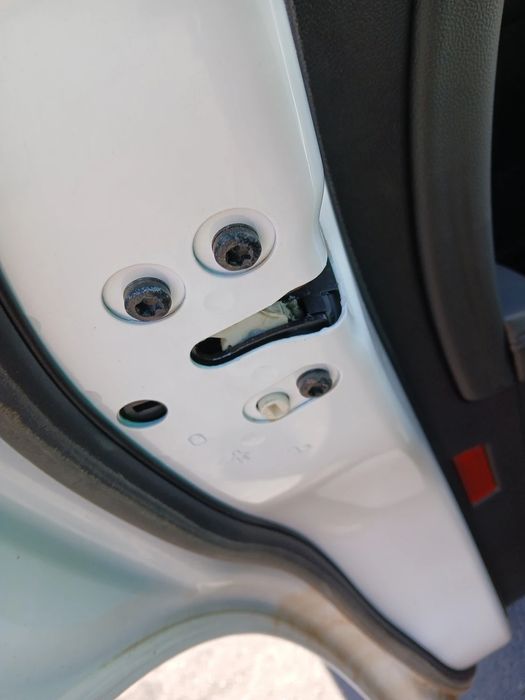 Fechadura / fecho porta trás esquerdo ALFA ROMEO Stelvio (949_)