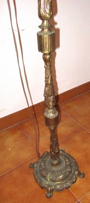 Candeeiro bronze - pé alto 1,60m