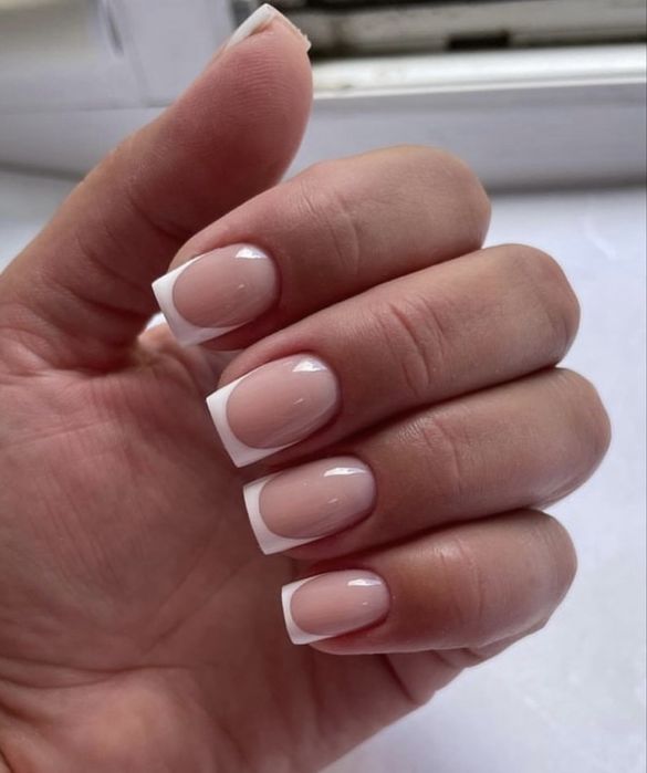 Гель-лак, нарощування нiгтiв. Район центр.