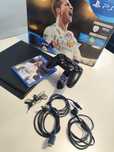 PS4 Slim 1TB + FIFA 18 e suporte comandos