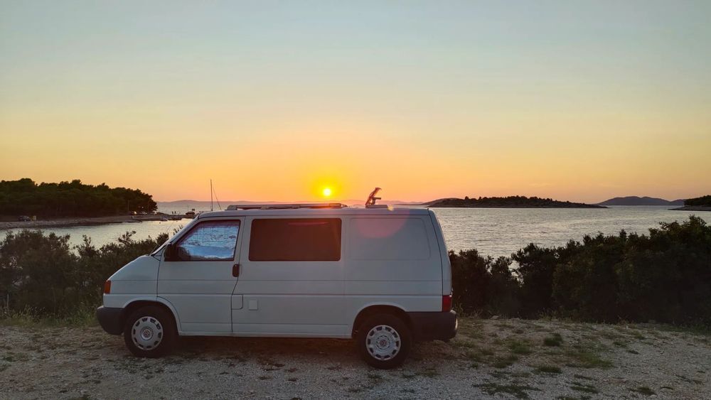 Volkswagen Transporter Camper  T4 go wild samowystarczalny
