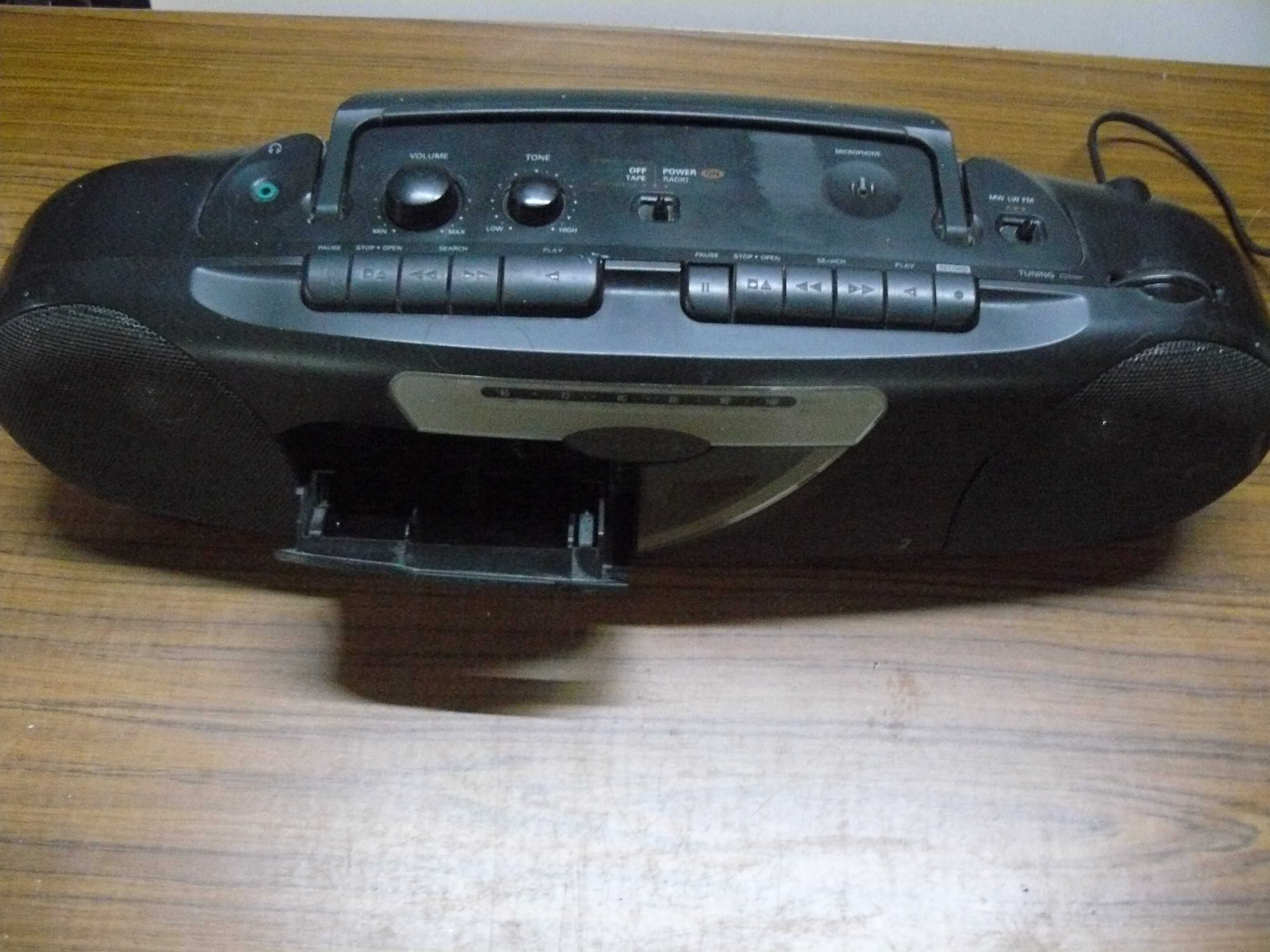 Radiomagnetofon Philips