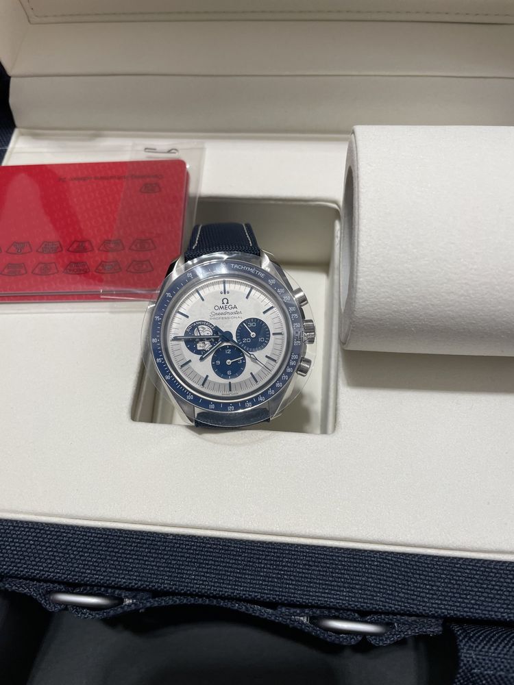 Omega Speedmaster Silver Snoopy Award 50th Anniversary