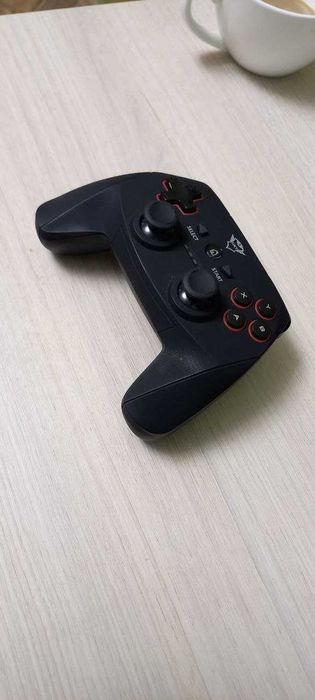 YULA  ( Gamepad )