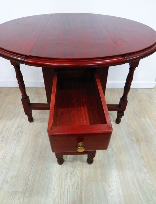 Mesa de abrir com duas abas.