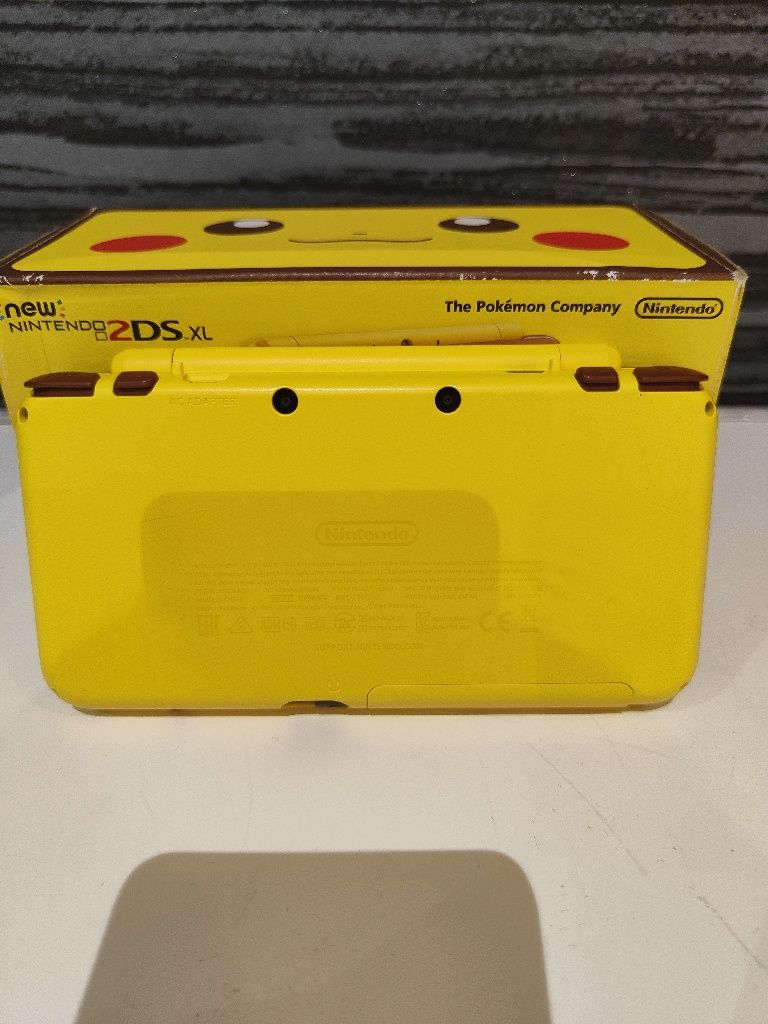 New nintendo 2ds Xl pikachu edition