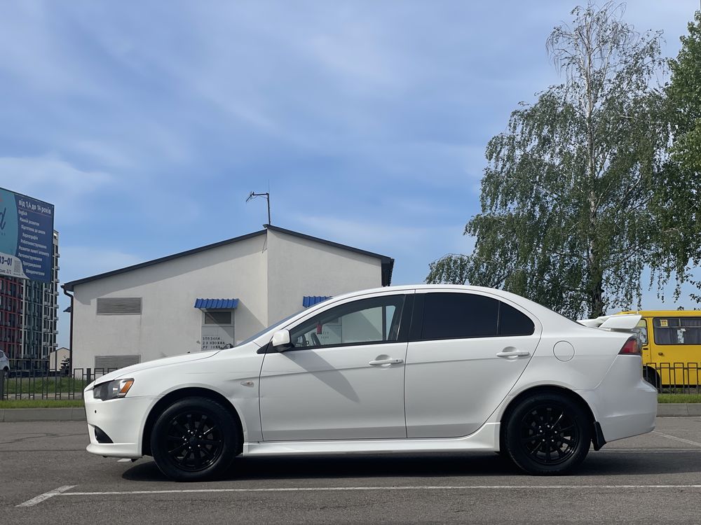 Mitsubishi lancer X