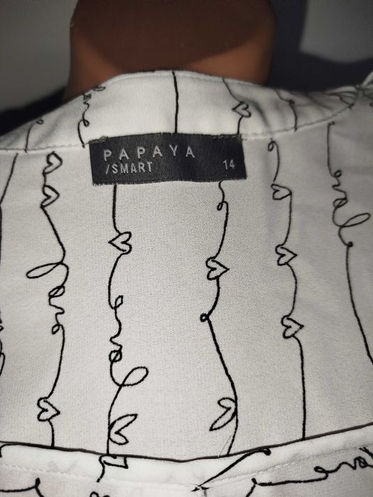 Блузка 50-52 розмір принт підпис