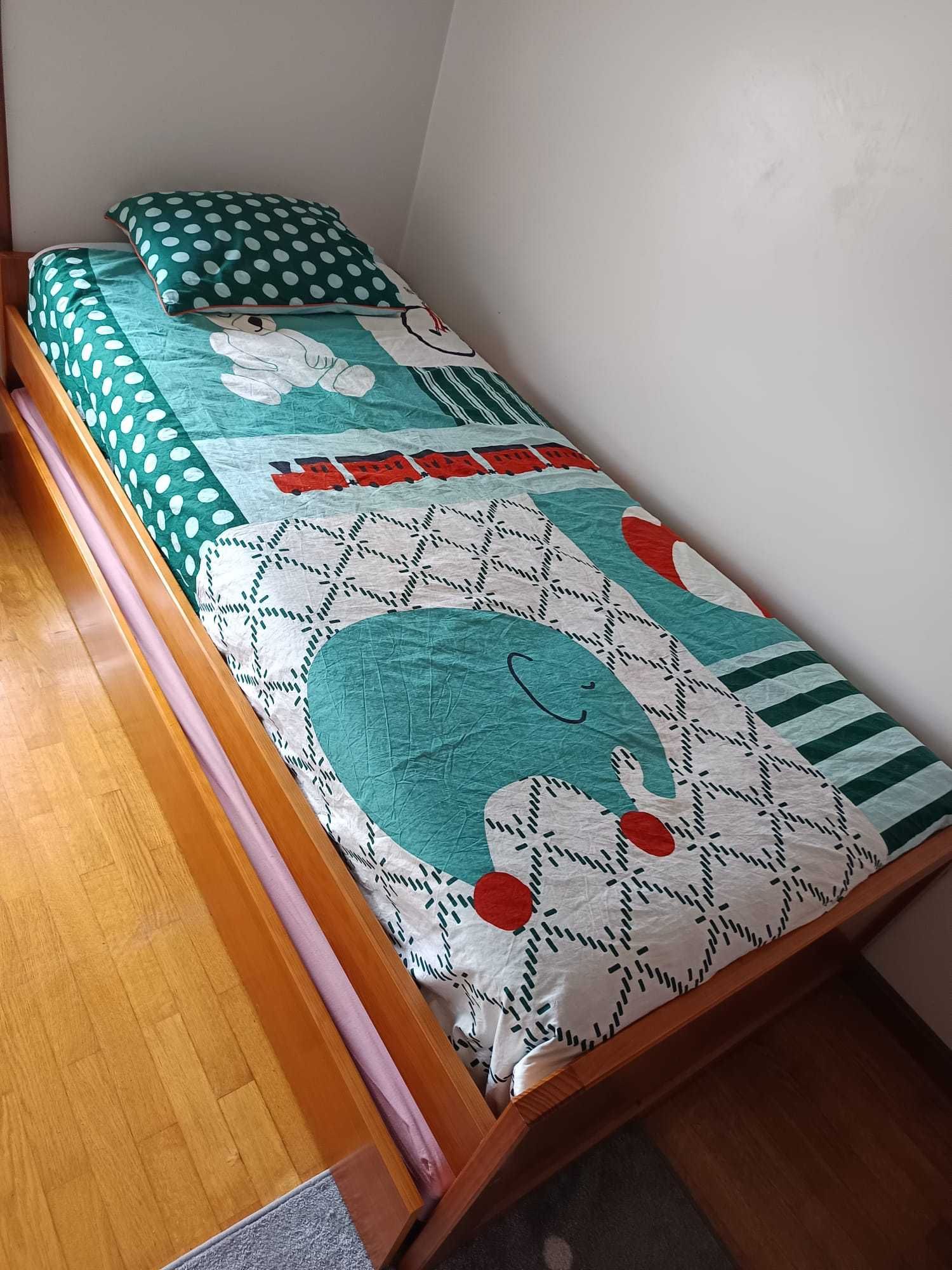 Estrutura de cama com gavetão