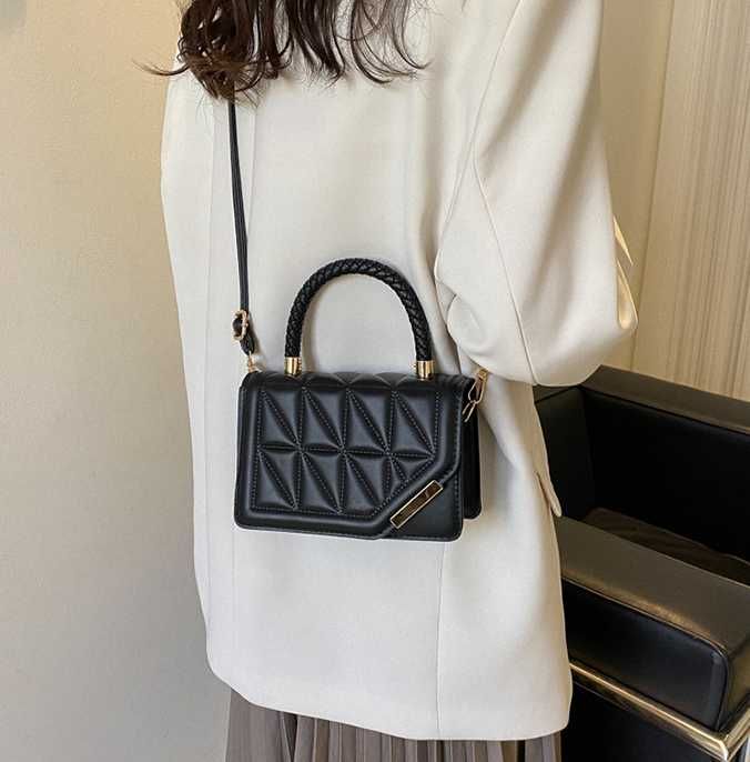 Жіноча женская стильная сумка сумочка клатч для телефона с ремешком