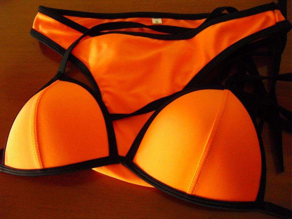 Bikini Laranja/Preto ou Menta/Preto [NOVOS]