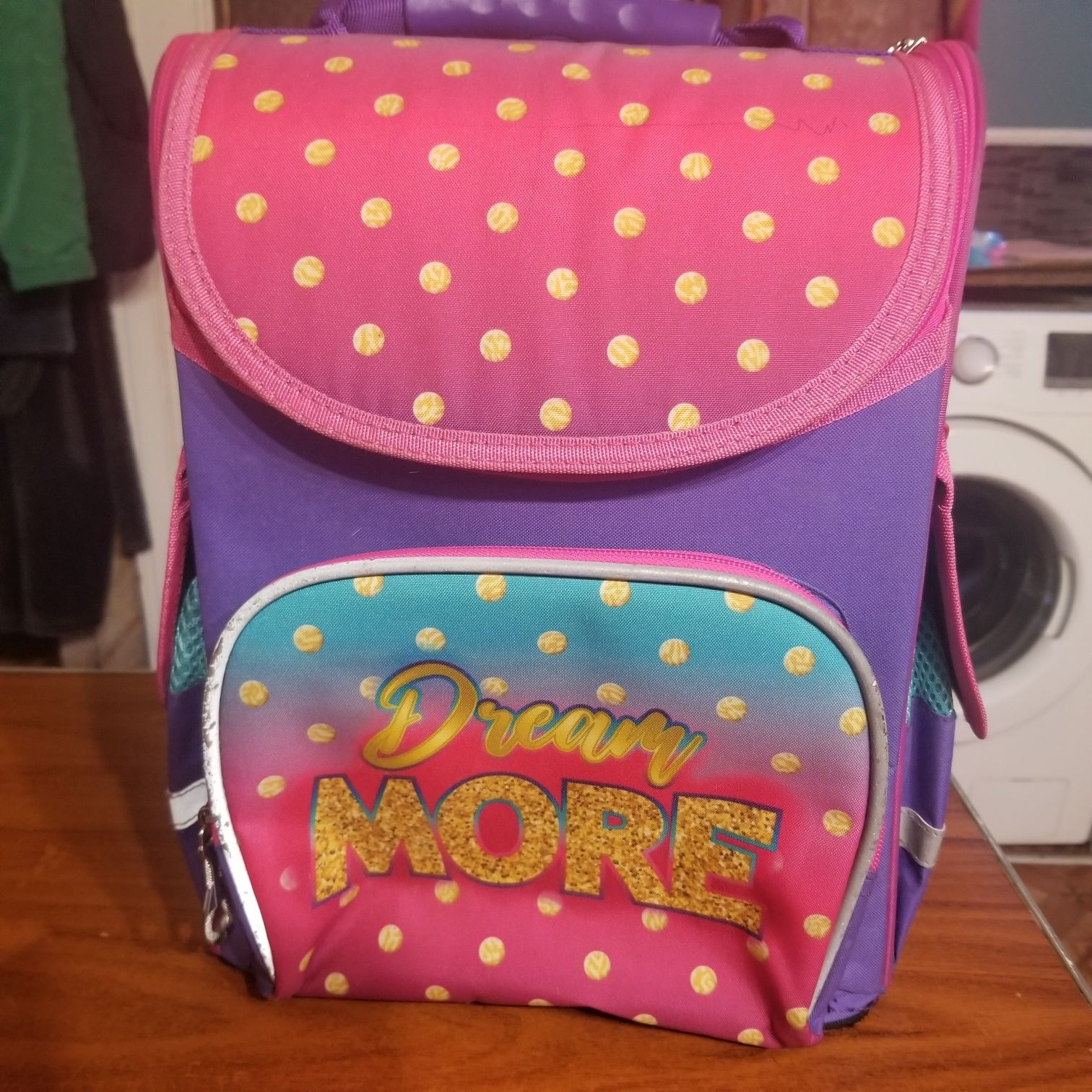 Продам шкільний рюкзак