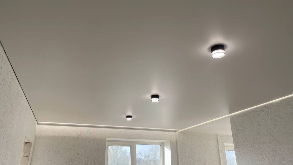 ДУБНО! Глянцеві, білі, матові натяжні стелі, глянцеві натяжні стелі