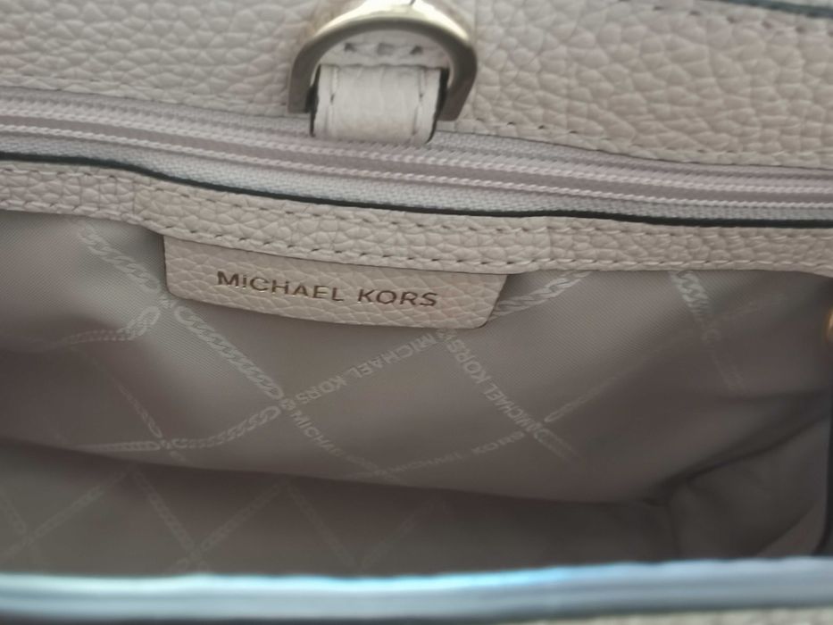 Mala Michael Kors
