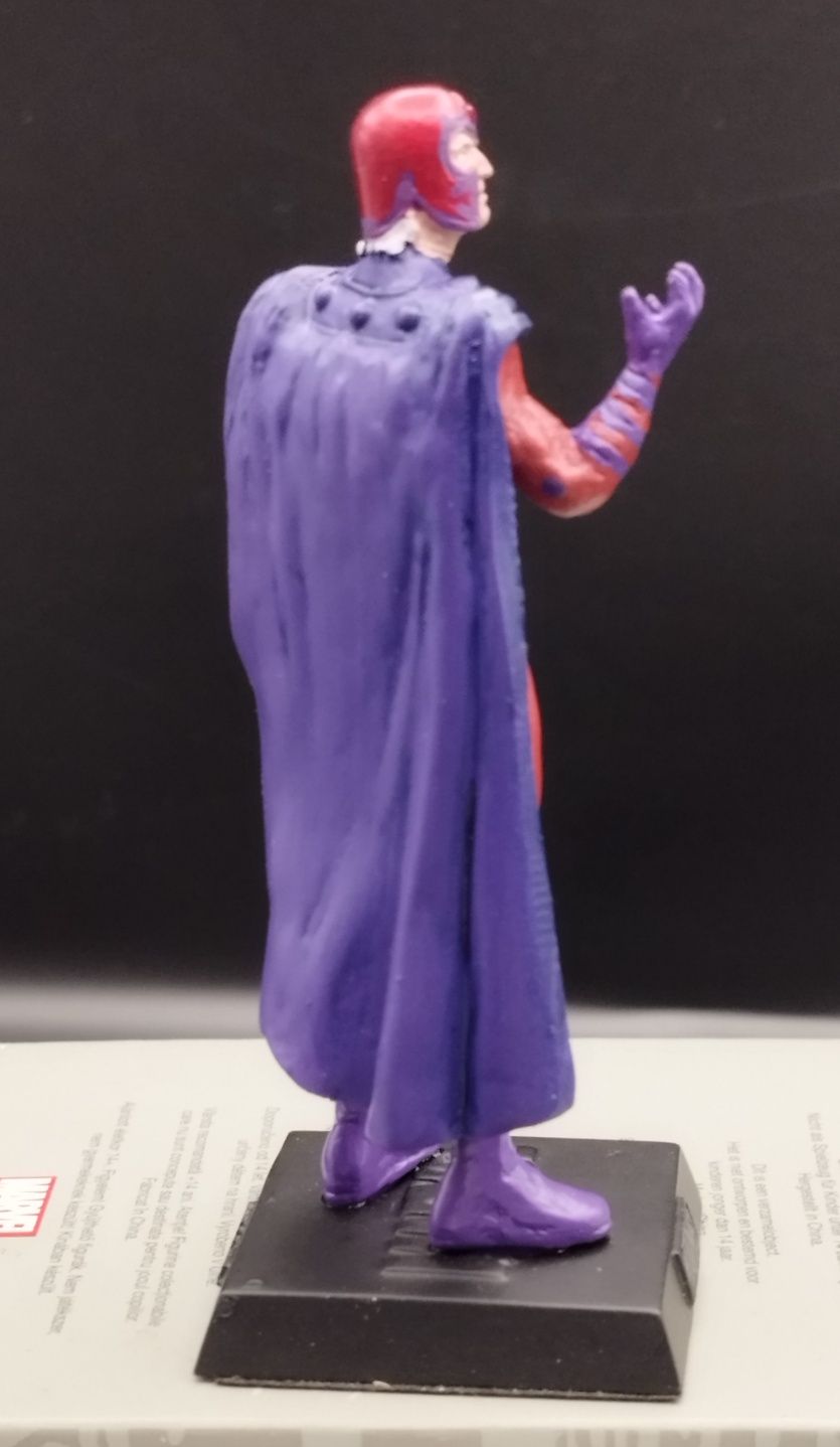 Figurka Marvel Magneto klasyczna ok 8 cm