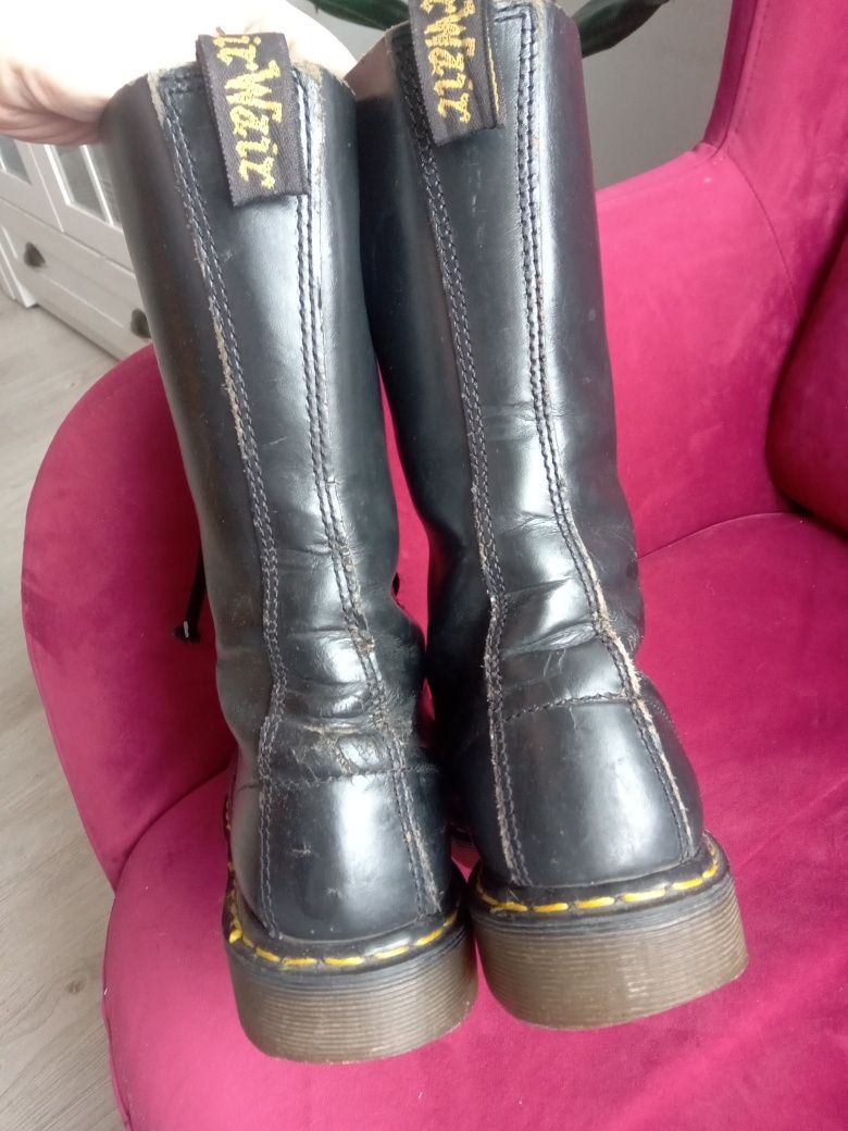 Wysokie glany Dr. Martens 14 dziurek rozmiar 39