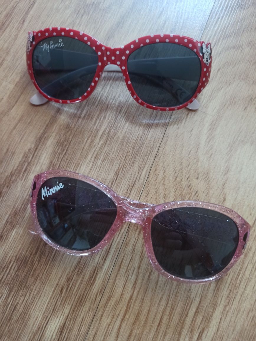 Okulary przeciwsłoneczne dziewczęce, Etui, Myszka Minnie