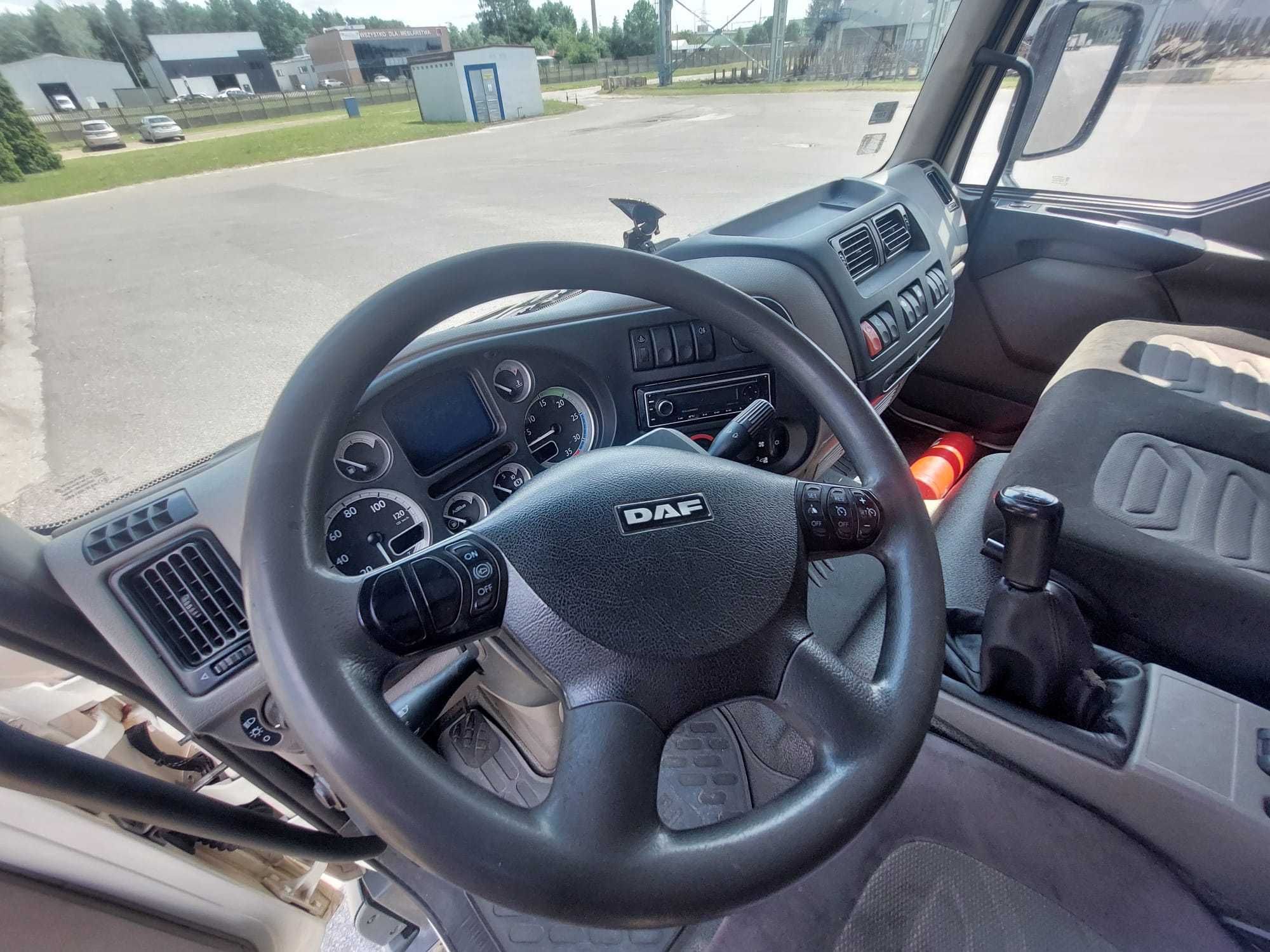DAF LF45 / 2013 / 180KM / platforma