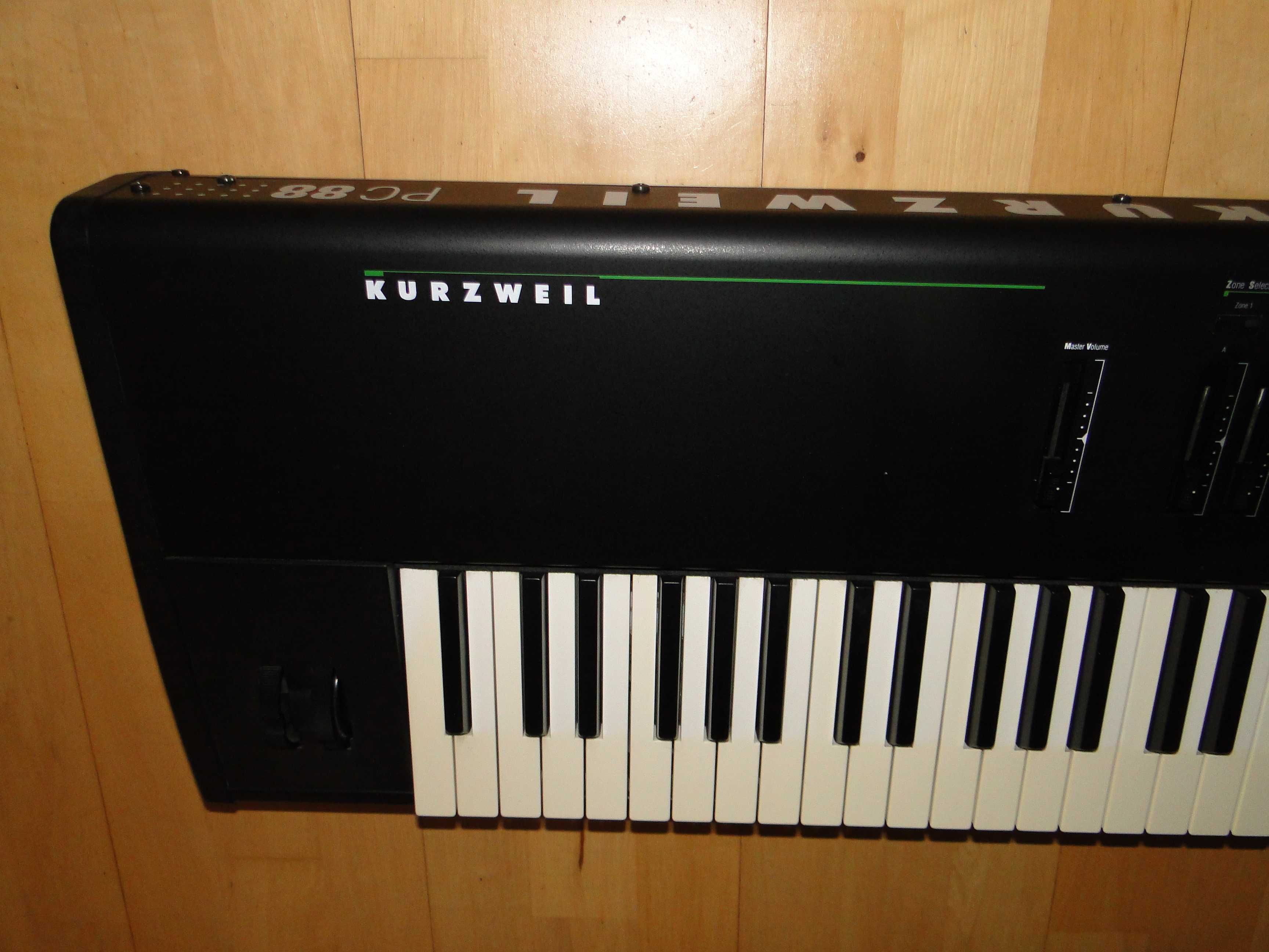 Genialne Wysokiej Klasy Piano Cyfrowe Syntezator KURZWEIL PC88+Futerał