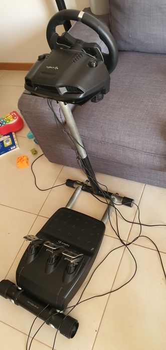 Volante G29 + base em bom estado