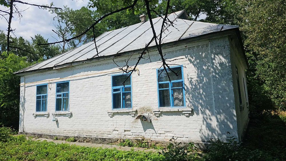 село Черевки, є газ, криниця, світло. Є ВІДЕООГЛЯД