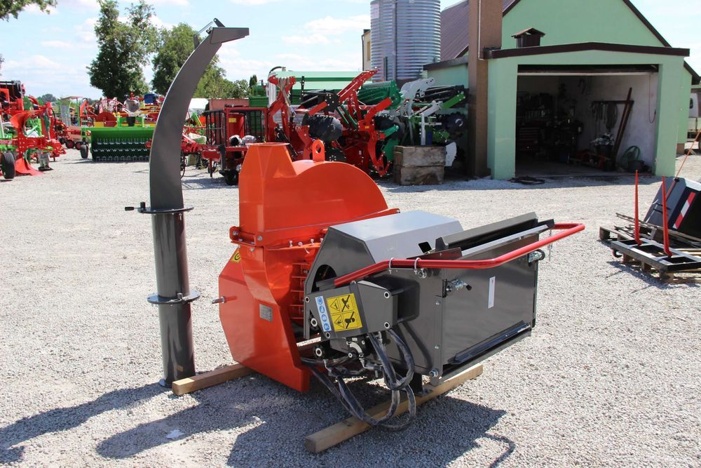 Rębak do gałęzi BX-102R Lampart sieczkarnia rozdrabniarka