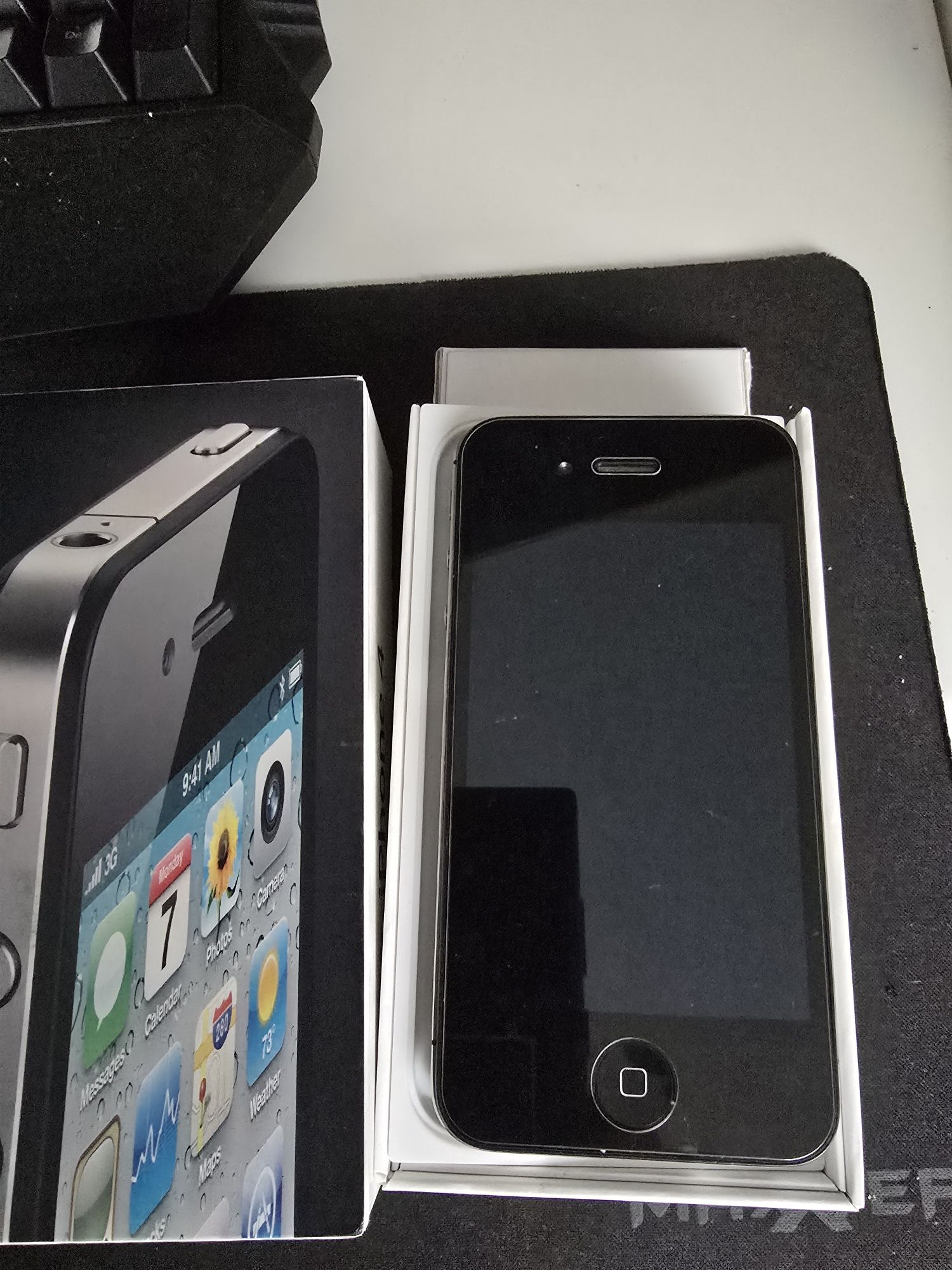IPhone 4 plus pudełko