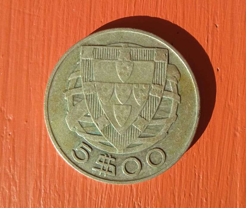 Moeda portuguesa de 5$00 de 1942