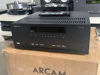 Arcam AVR750 amplituner