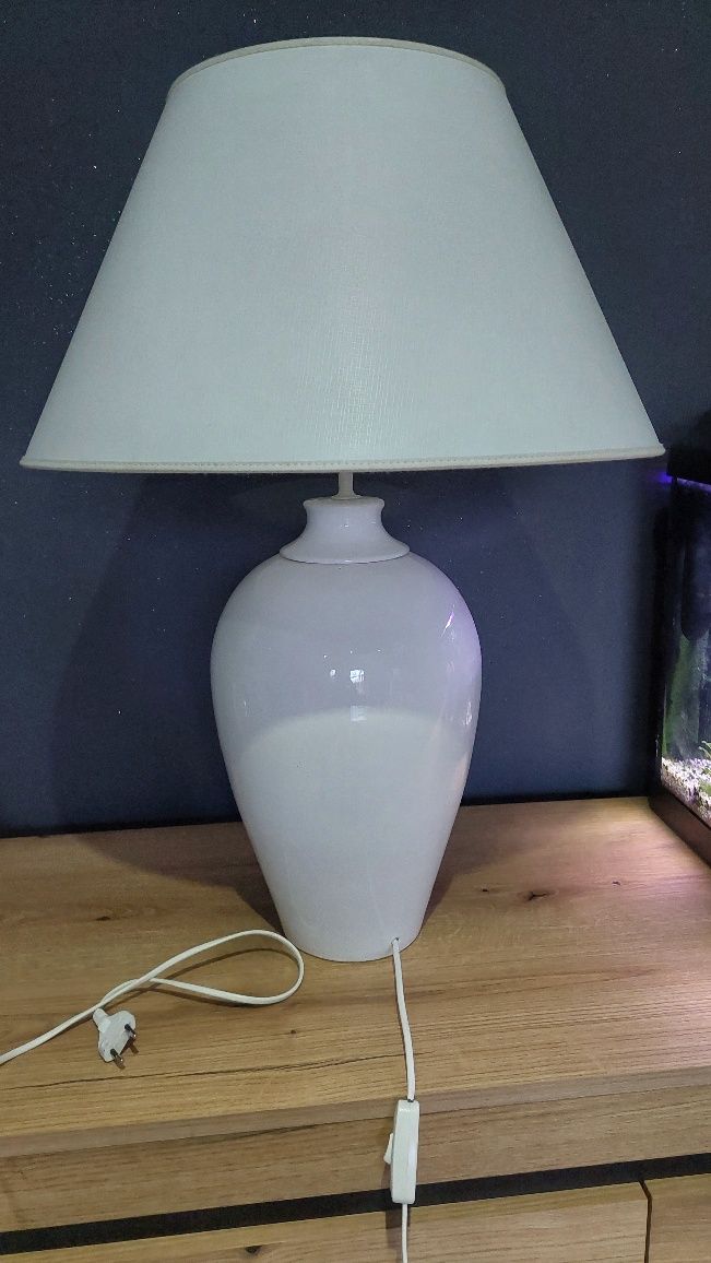 Lampa stołowa szklana