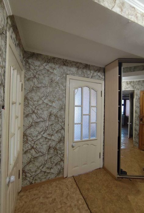 № 13613 - Простора 3к. квартира, 2/5 пов. цегляного будинку, Озерне