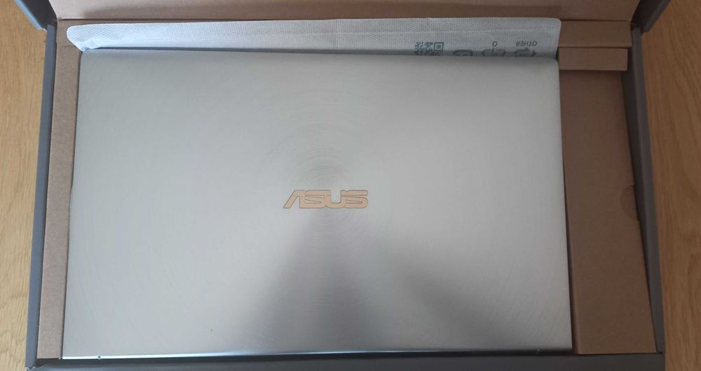 Computador Portátil Asus Zenbook 14 UM433D