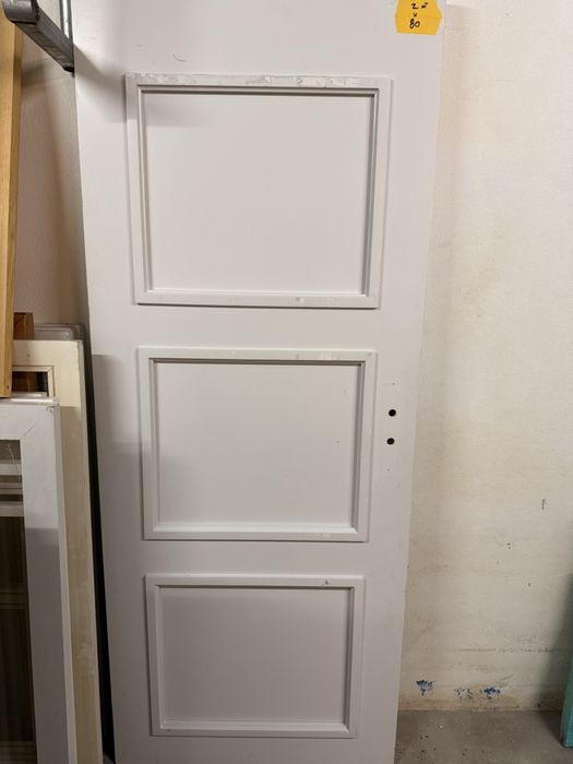 Vendo portas de varias medidas em madeira