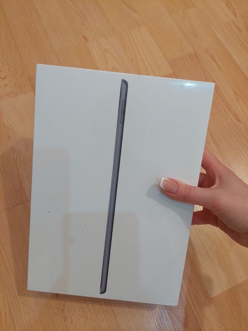 Планшет Apple iPad 10.2" 2021 Wi-Fi 256GB Space Gray (MK2N3RK/A)