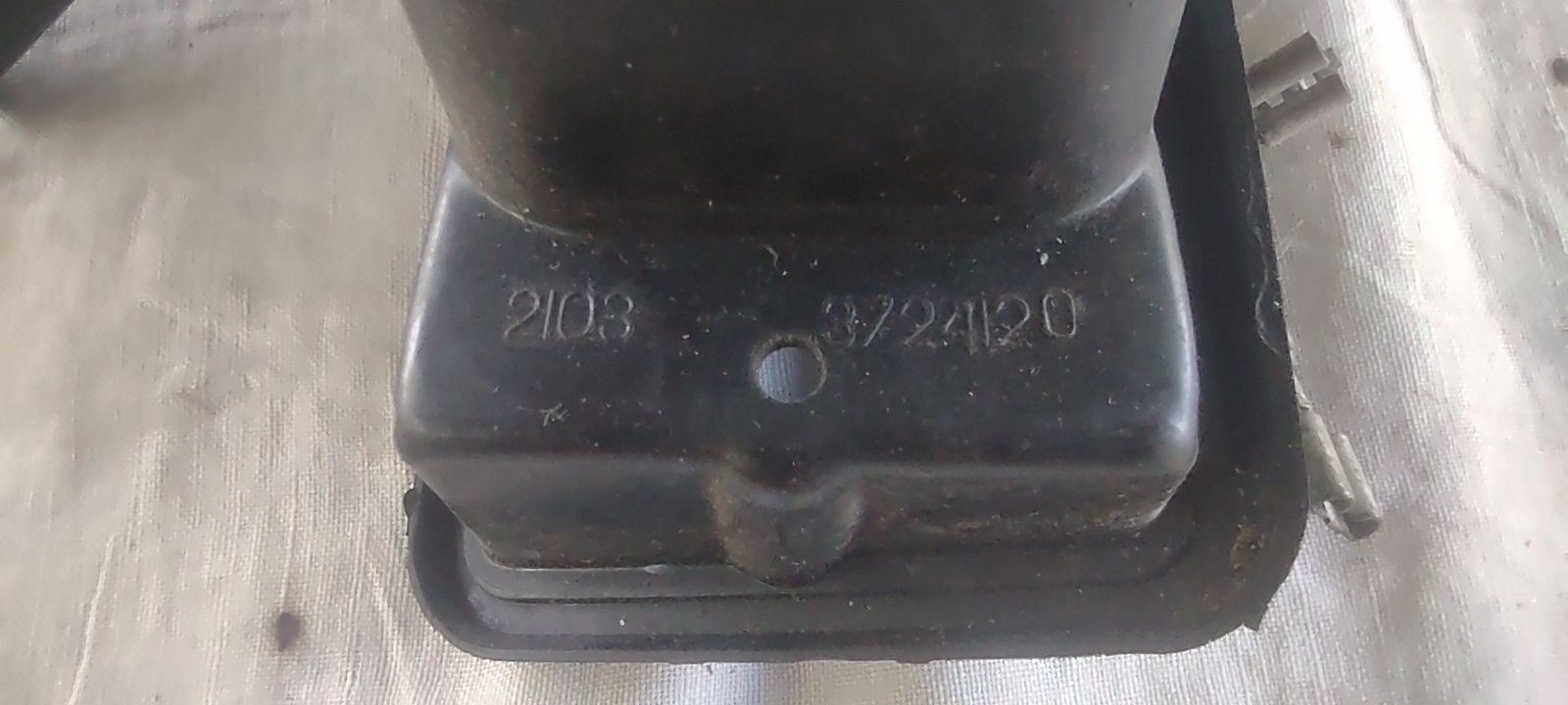 Кожух захисний підфарника ВАЗ-2103 лівий