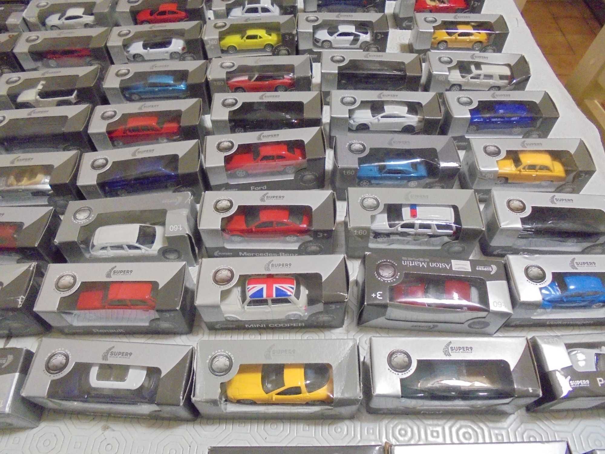 Lote de 90 carrinhos novos, escala 1:60