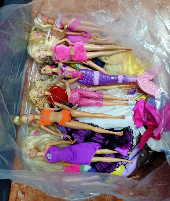 Bonecas Barbie criança brinquedos casa quarto apartamento
