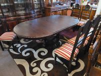 Mesa de sala em madeira maciça - extensível - Só a mesa as ca