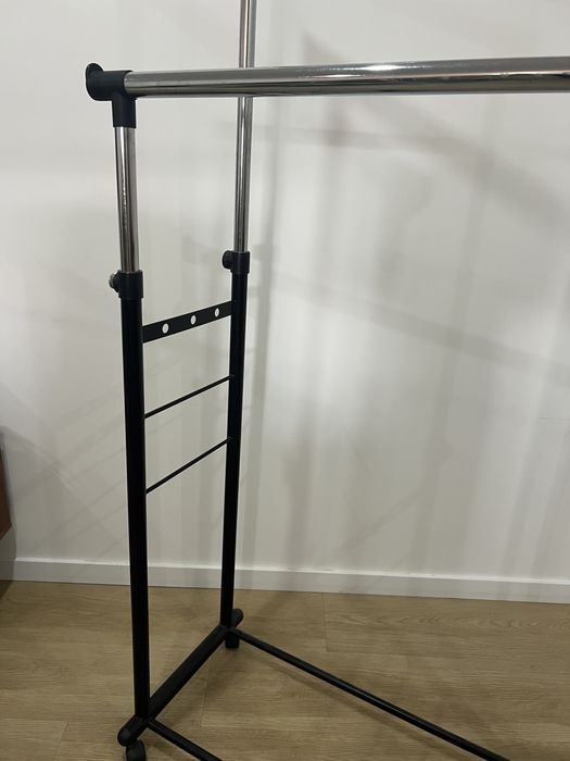 Bengaleiro duplo em aço com altura regulável