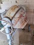 Betoniarka wolnospadowa BWE-150 3A