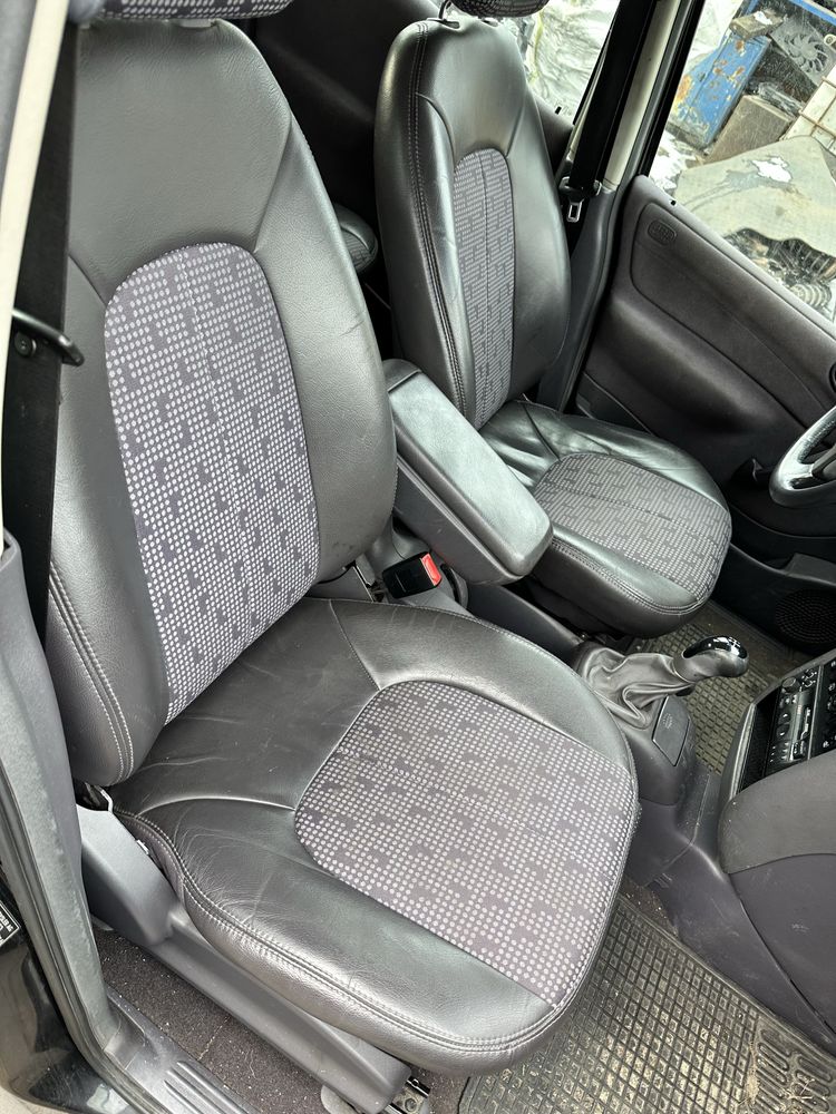Fotele Mercedes A klasa W168 Boczki komplet skóra