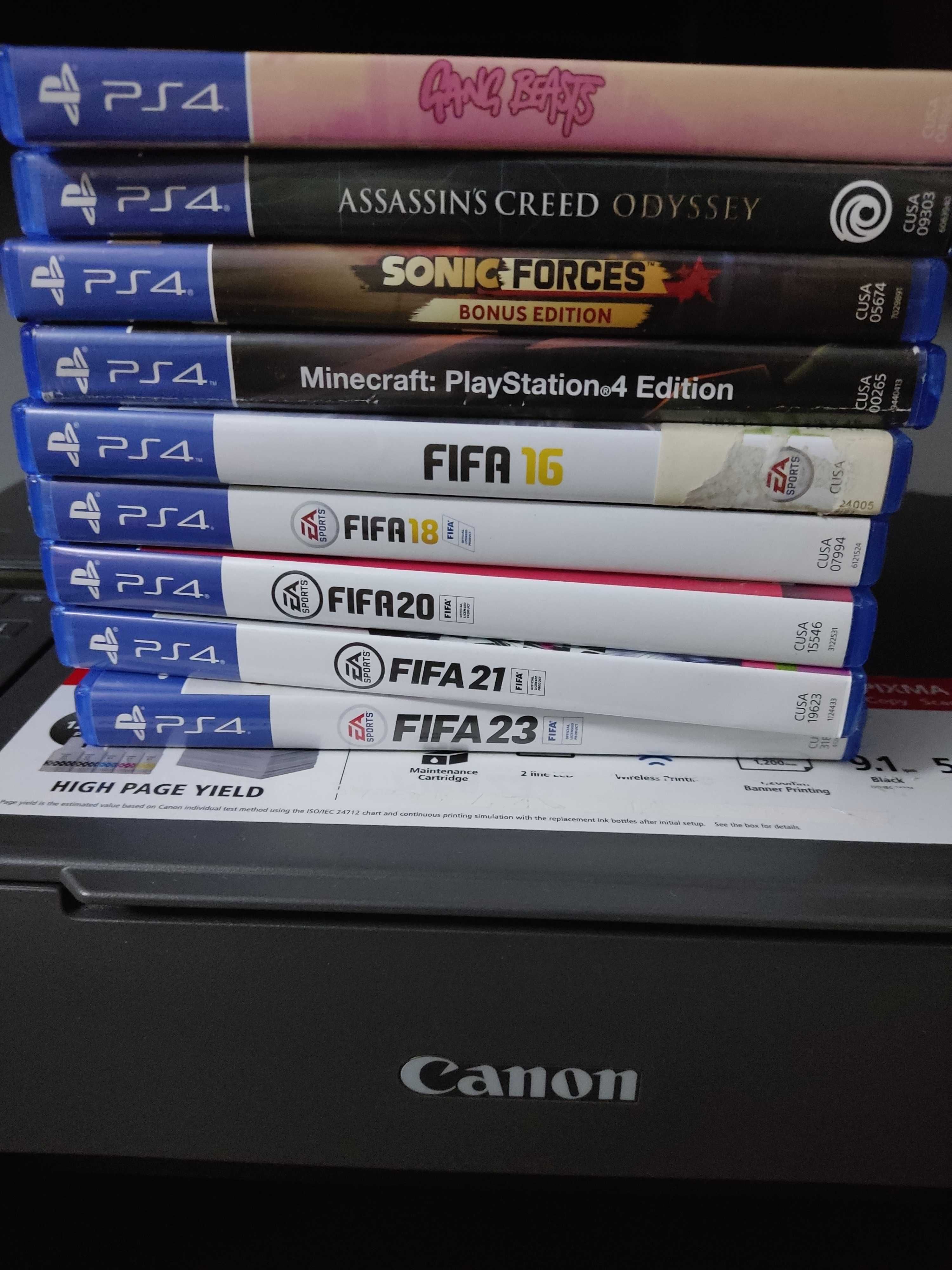 Konsola PS4 z grami PISAC NA PV