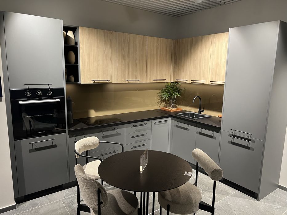 Кухні на замовлення