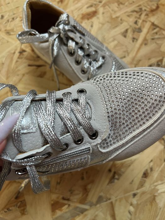 Кросівки стрази,трендові